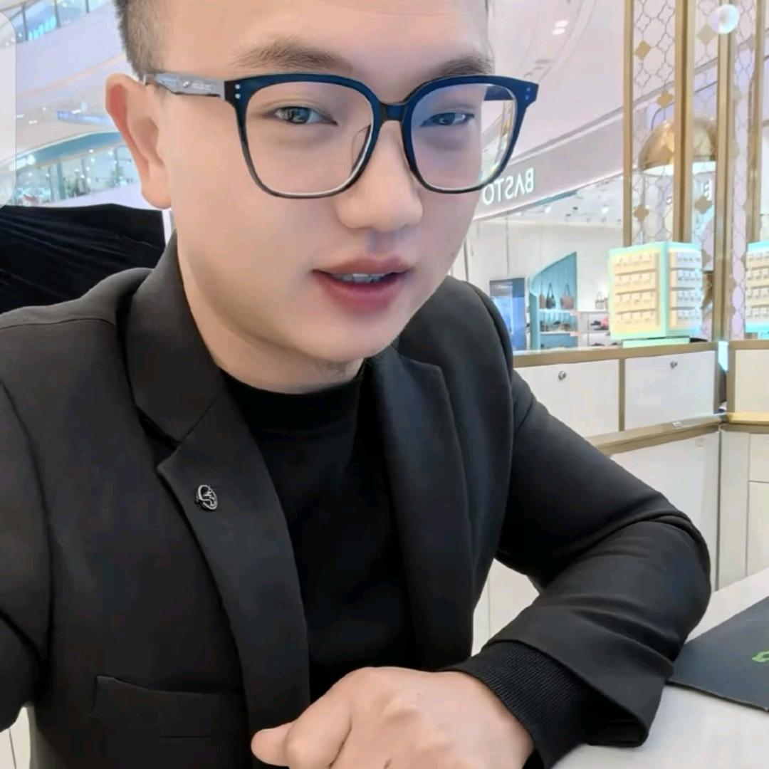 周六福珠宝(兰州安宁吾悦店)