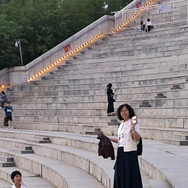 游世界