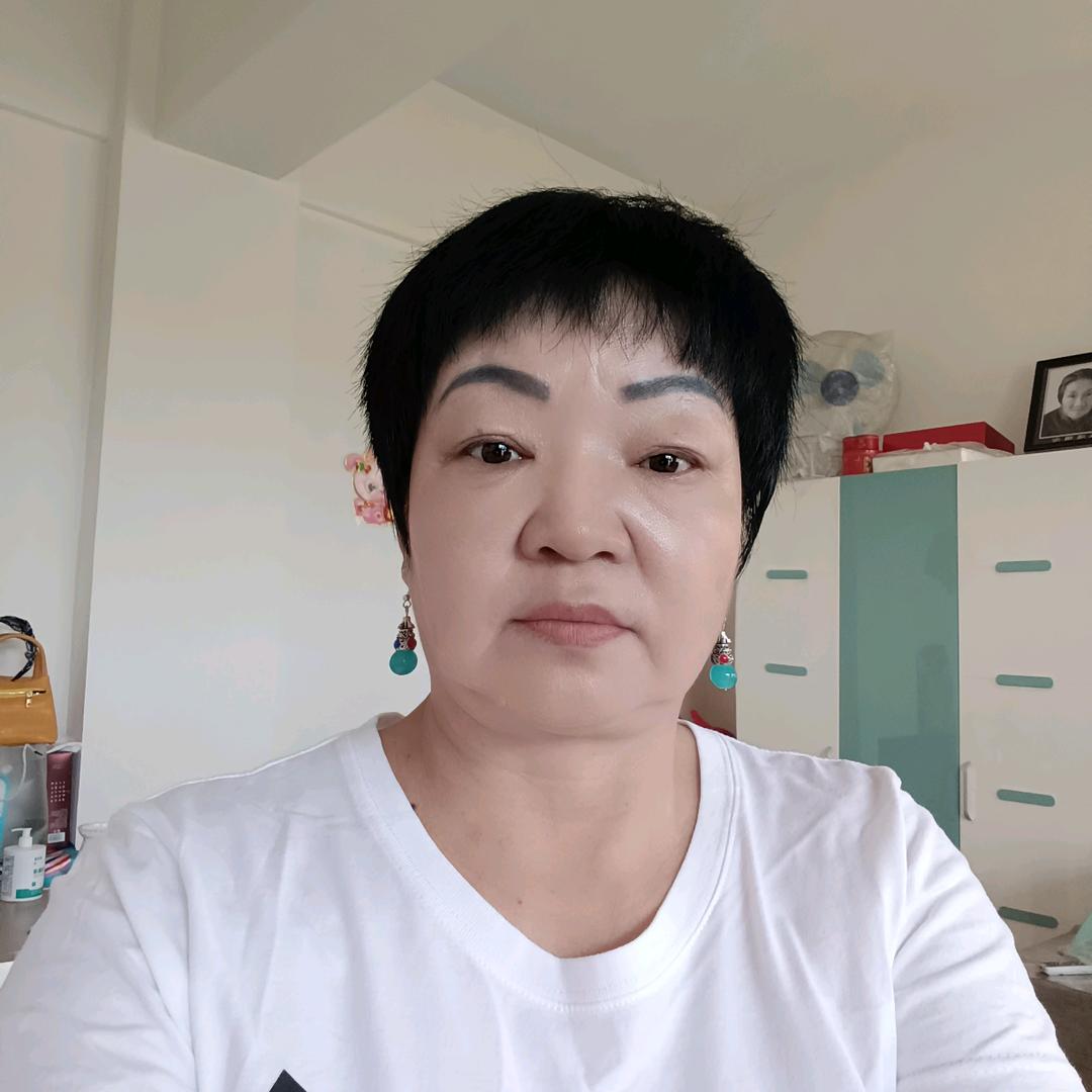 王春霞