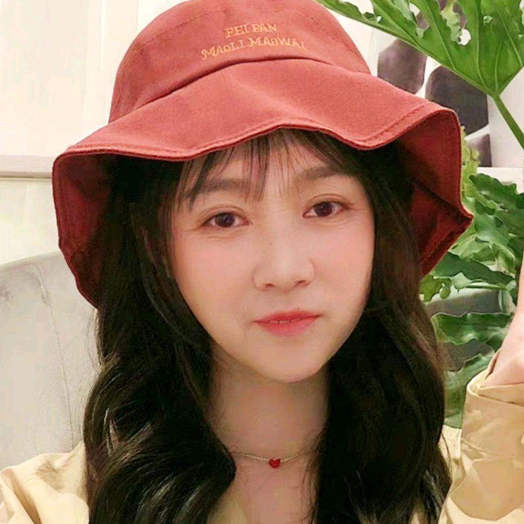 夕阳之美((六四年花甲俏女)