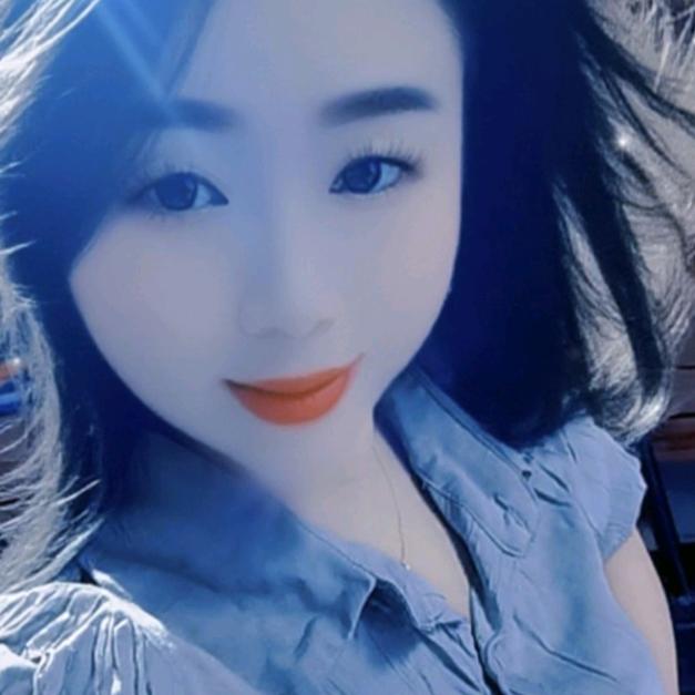 英 子