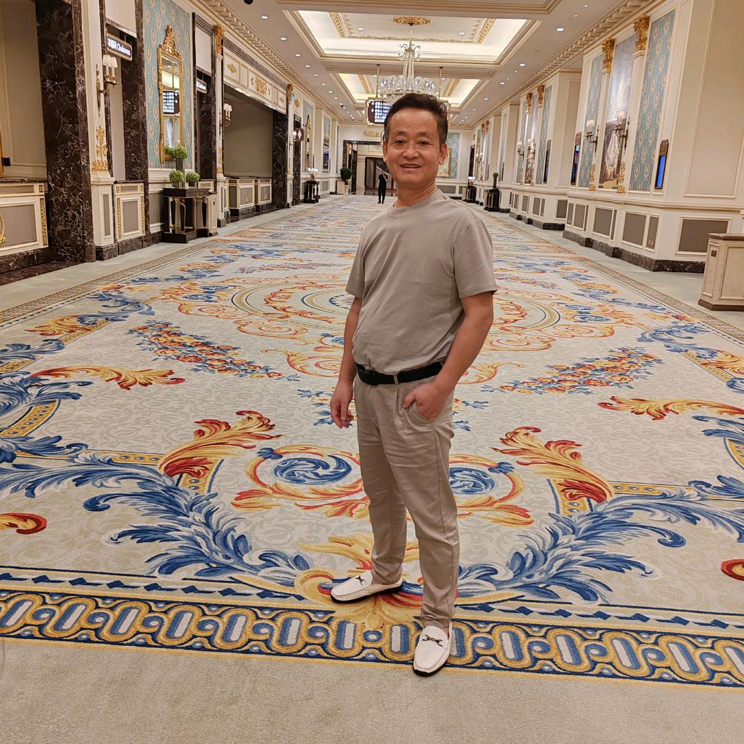 龚嗲路边摊麻辣烫
