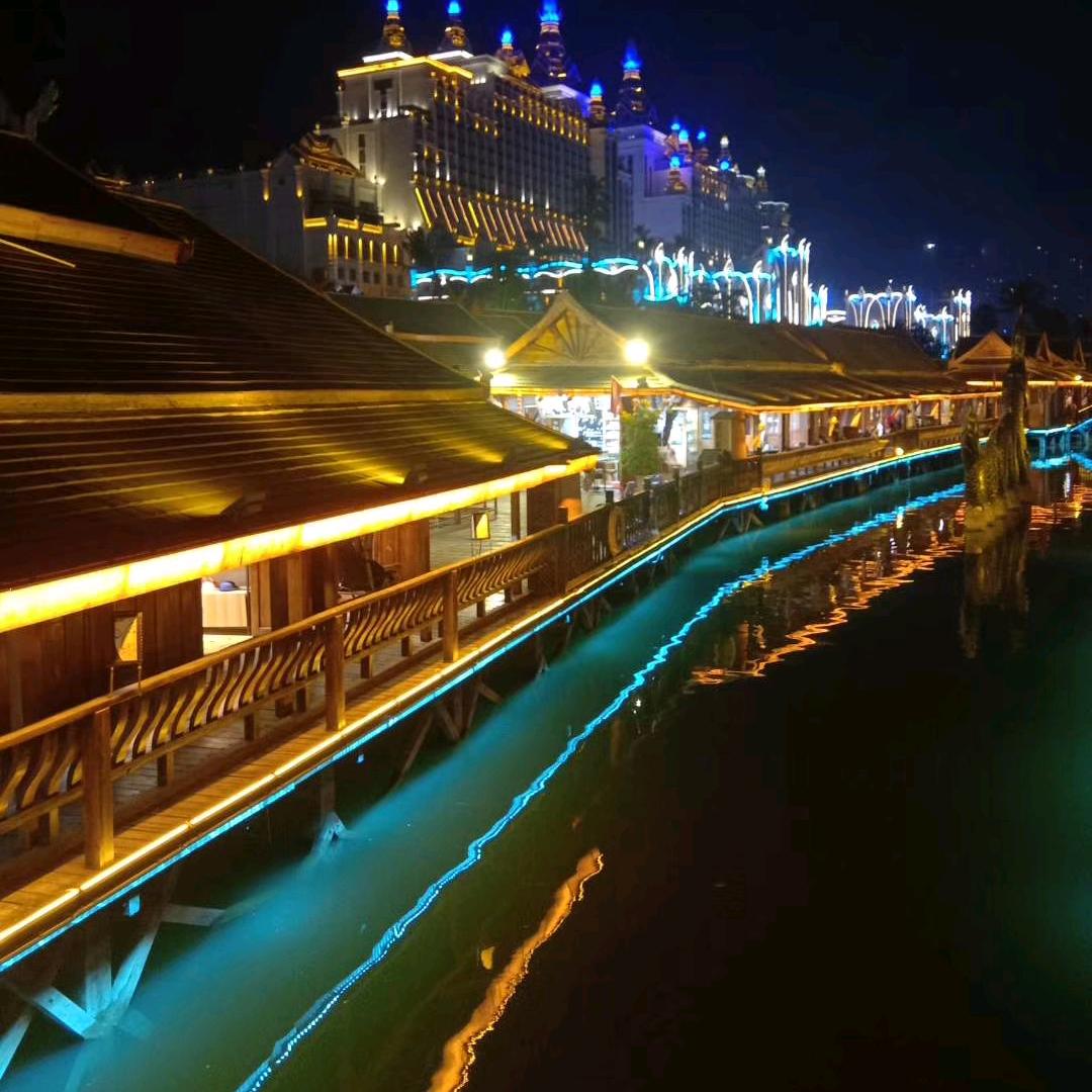 ꧁༺万事胜意༻꧂