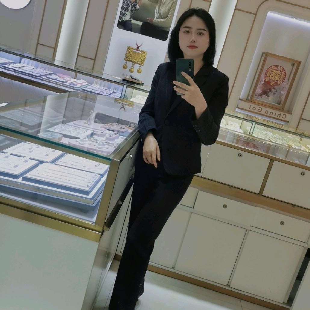 胡小小🍒