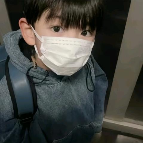 y6