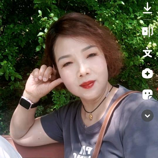 水中月