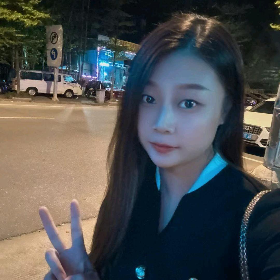 杨七月