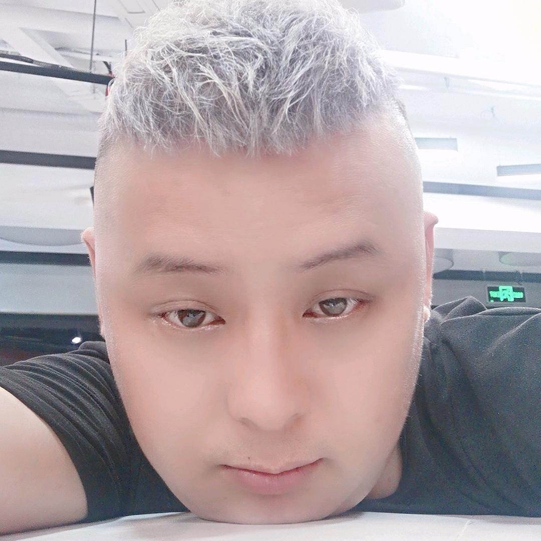 黑哥不咋黑