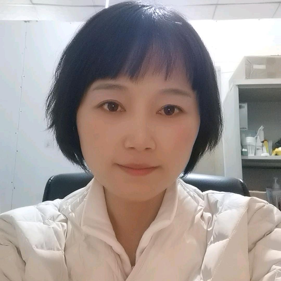 热爱生活的静（建梅）