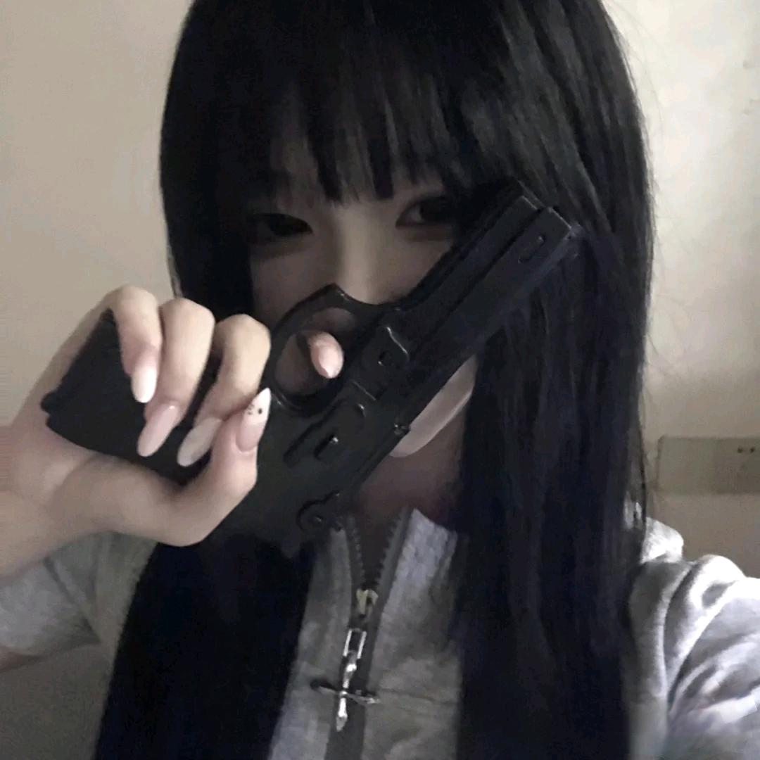 ^Hennyui1_an*·🩶