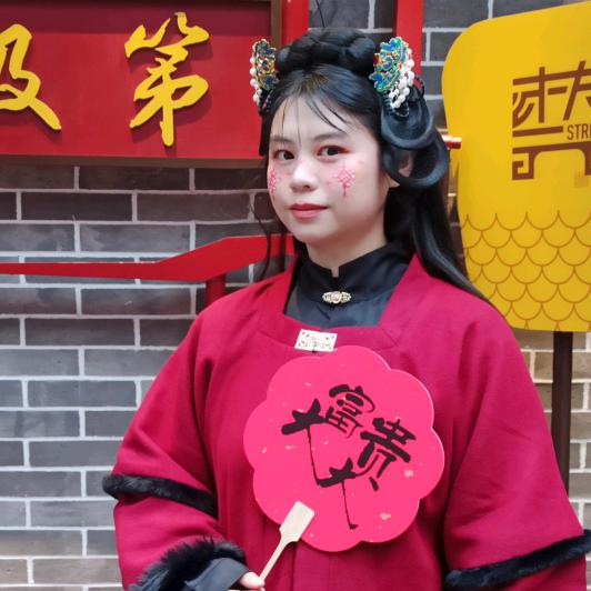 贵阳彩绘师琳达（接活动，收徒）