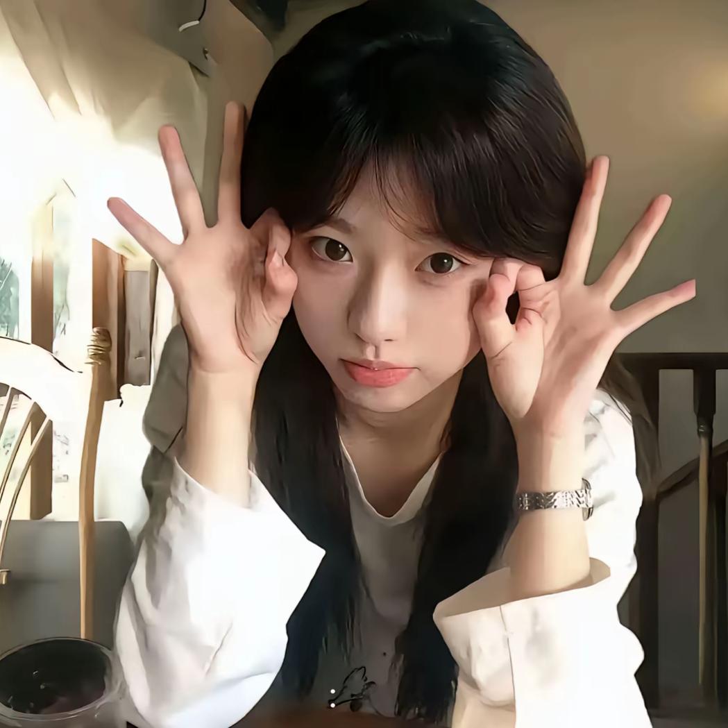 一只小魚