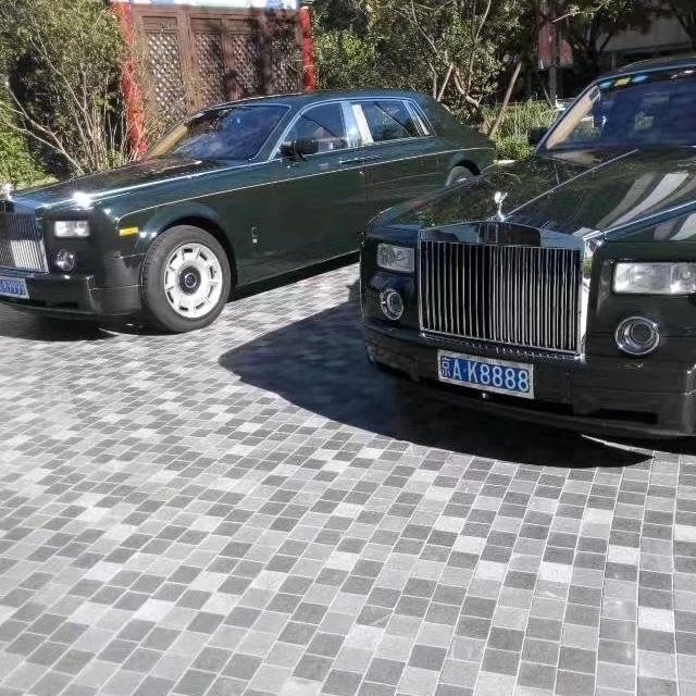 卐黑.白.灰卍