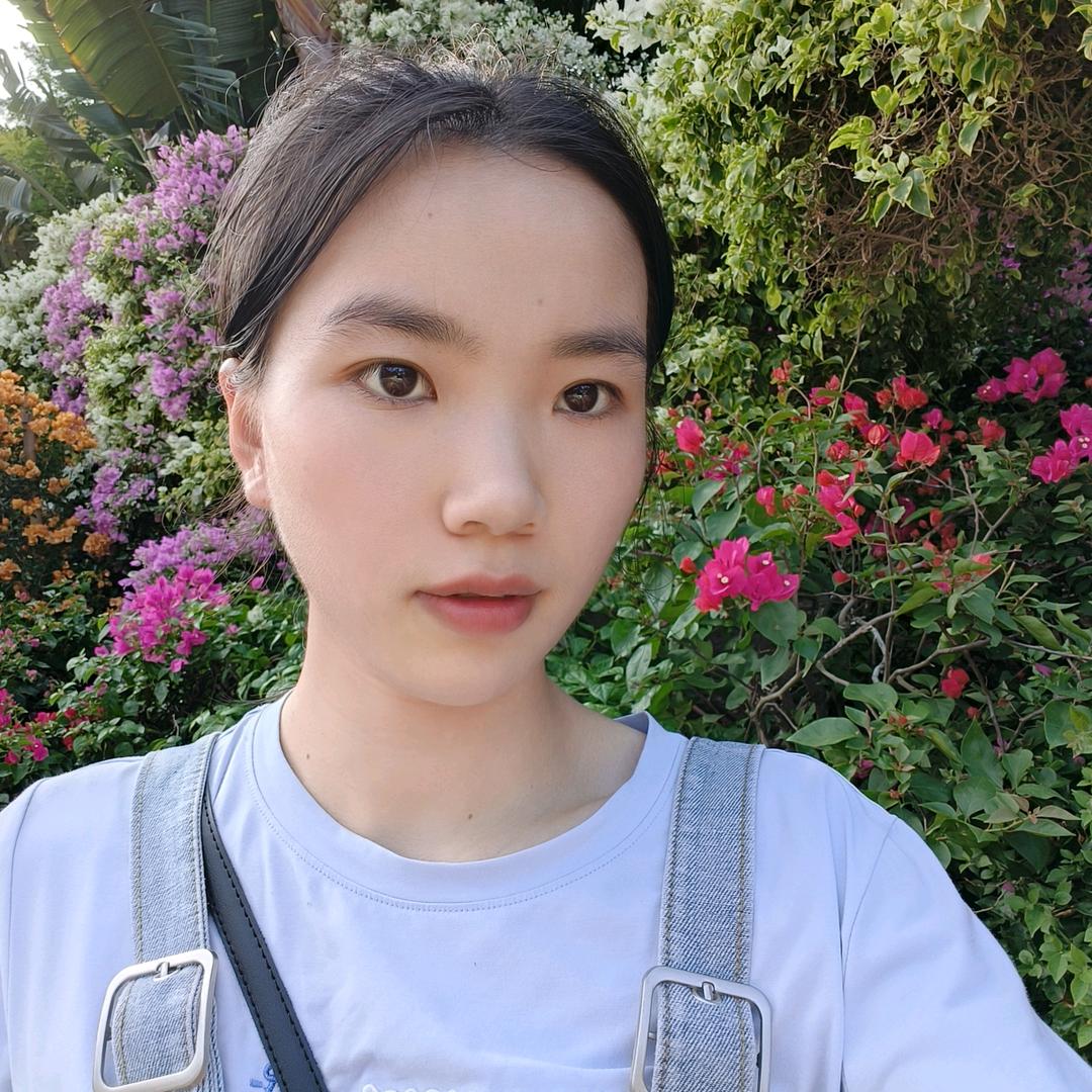 罗三闷闷