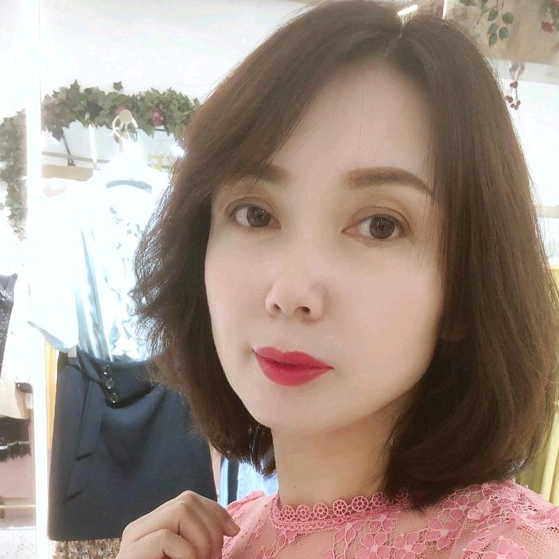 杨凌迪赛尼斯，法国BE女装高姐