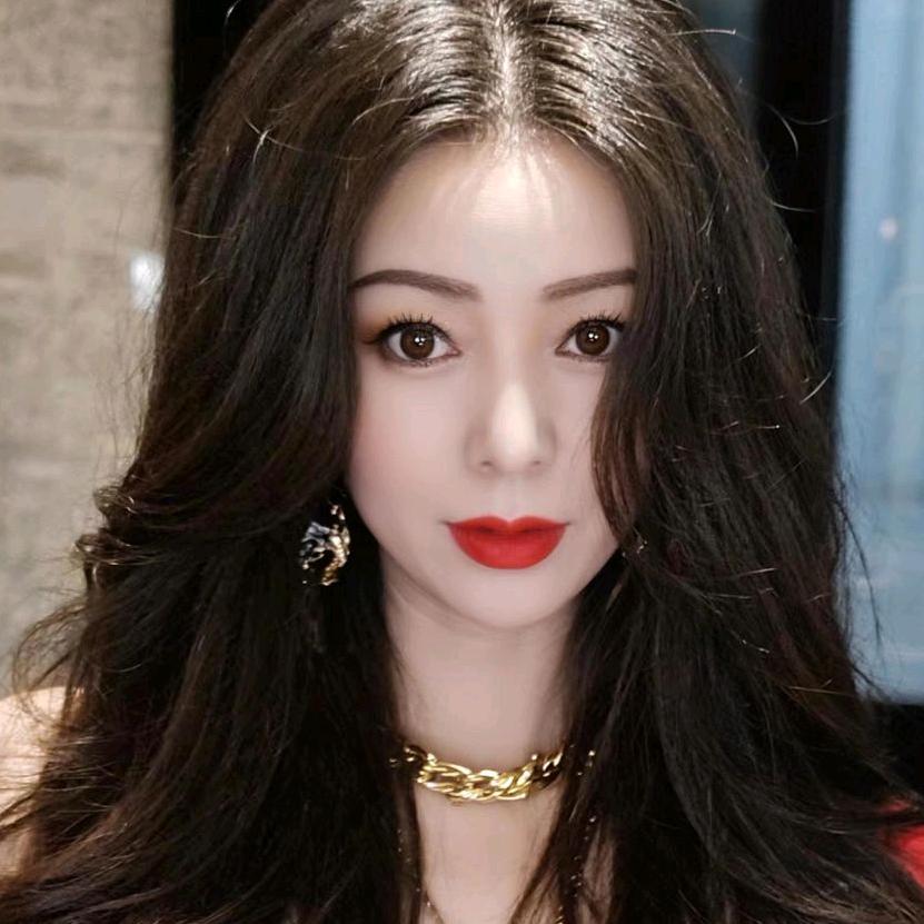 妖娆娜宝