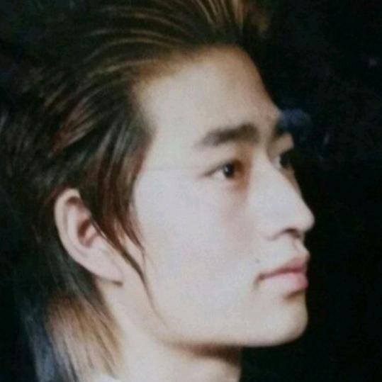 盘龙区魔法城理发店