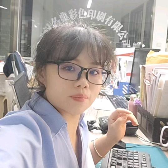 书刊包装加工厂～小兰