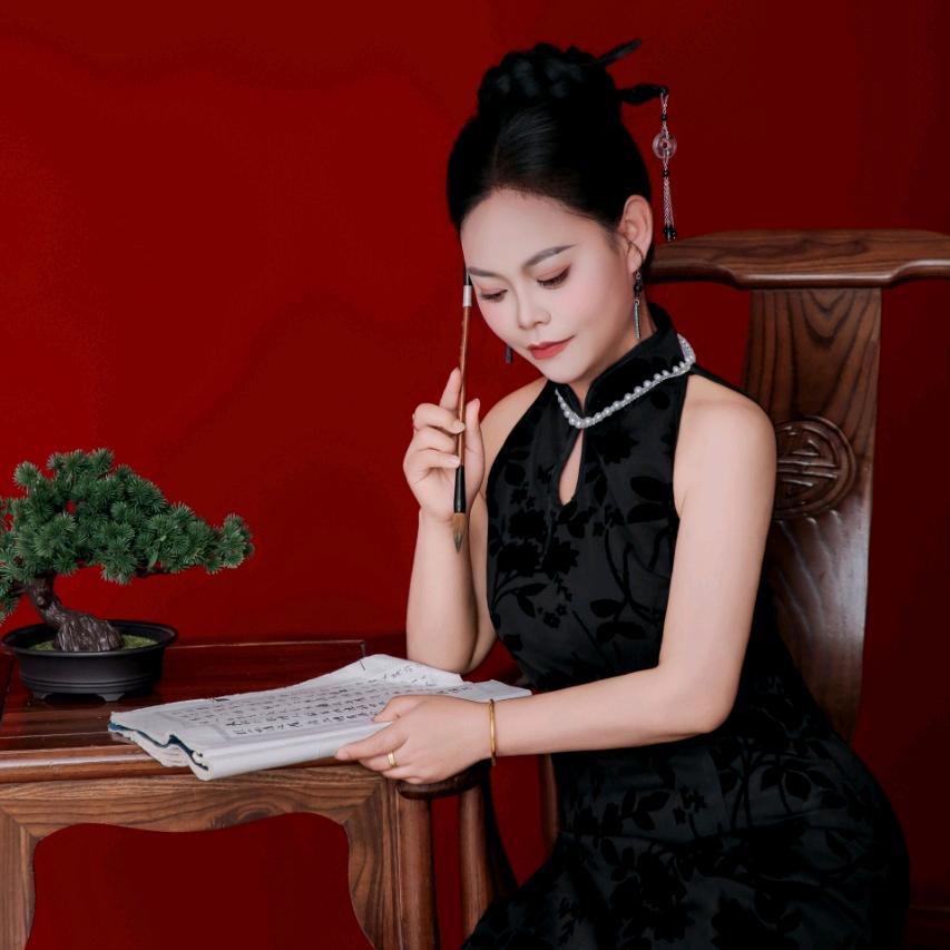 ℋ张ღ᭄啊🍒姨💞࿐