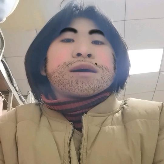 小小一只的何快乐～