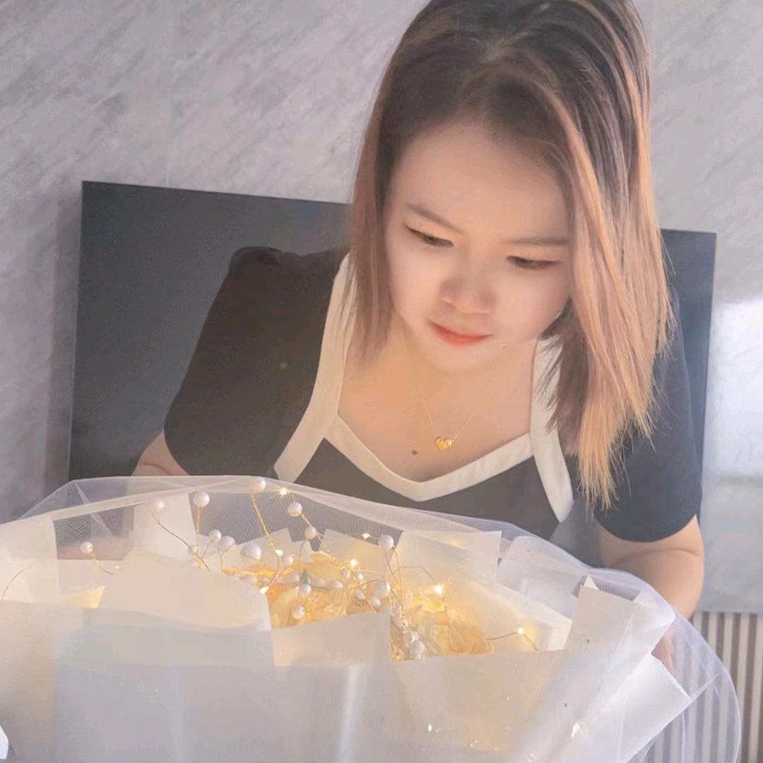 旭成衣柜厂－红姐