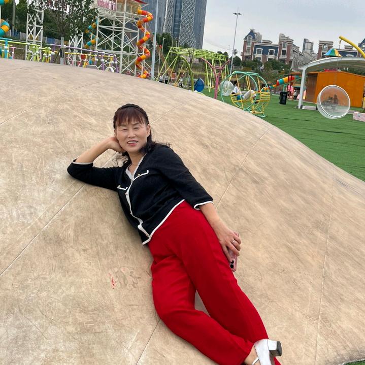 周原红娘