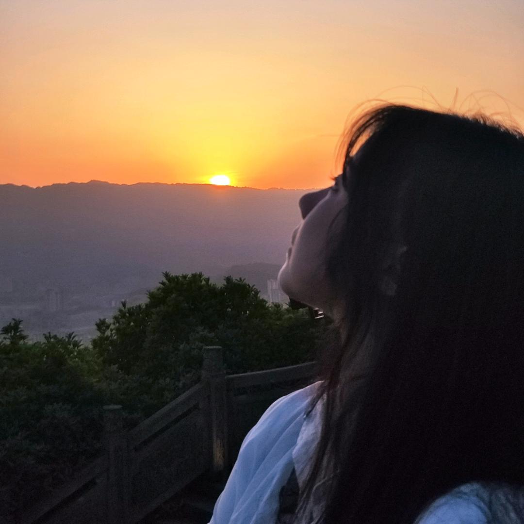 爱吃草莓派