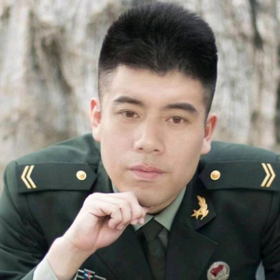 🇨🇳Li.xu.feng（阿锋）