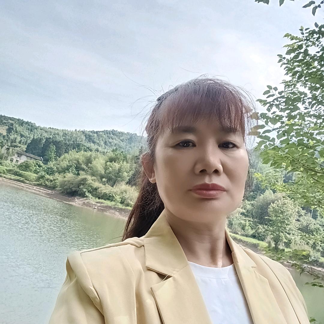 不为往事忧，只愿余生笑😑