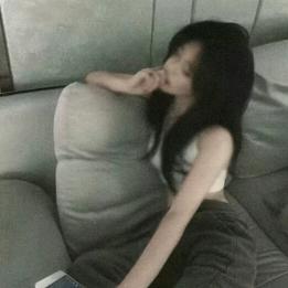 卿卿.