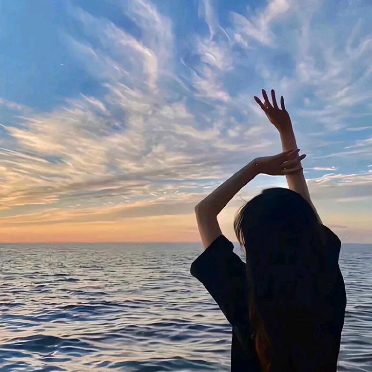 靠近光的海.🌙