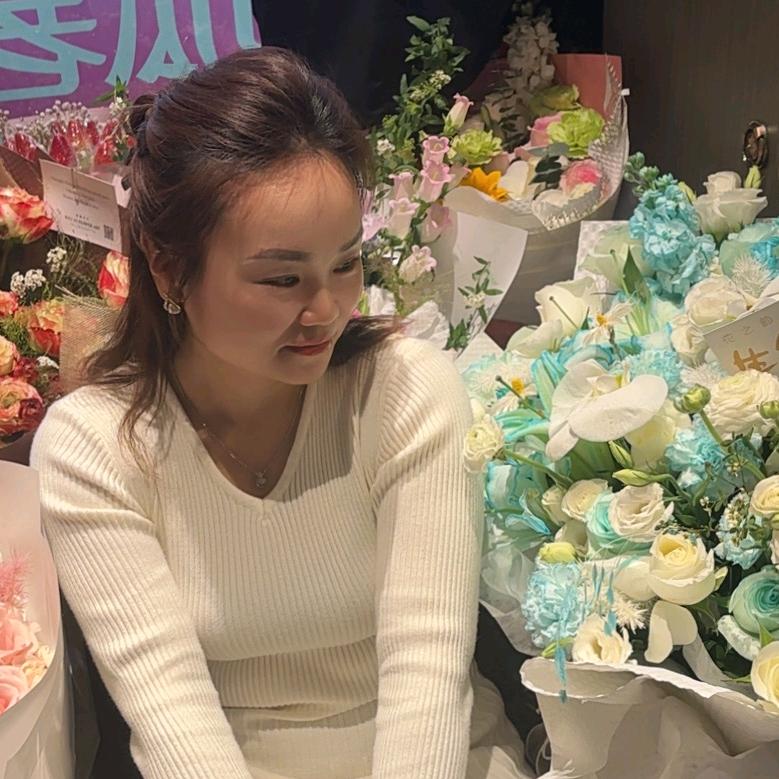开火锅店的莉姐
