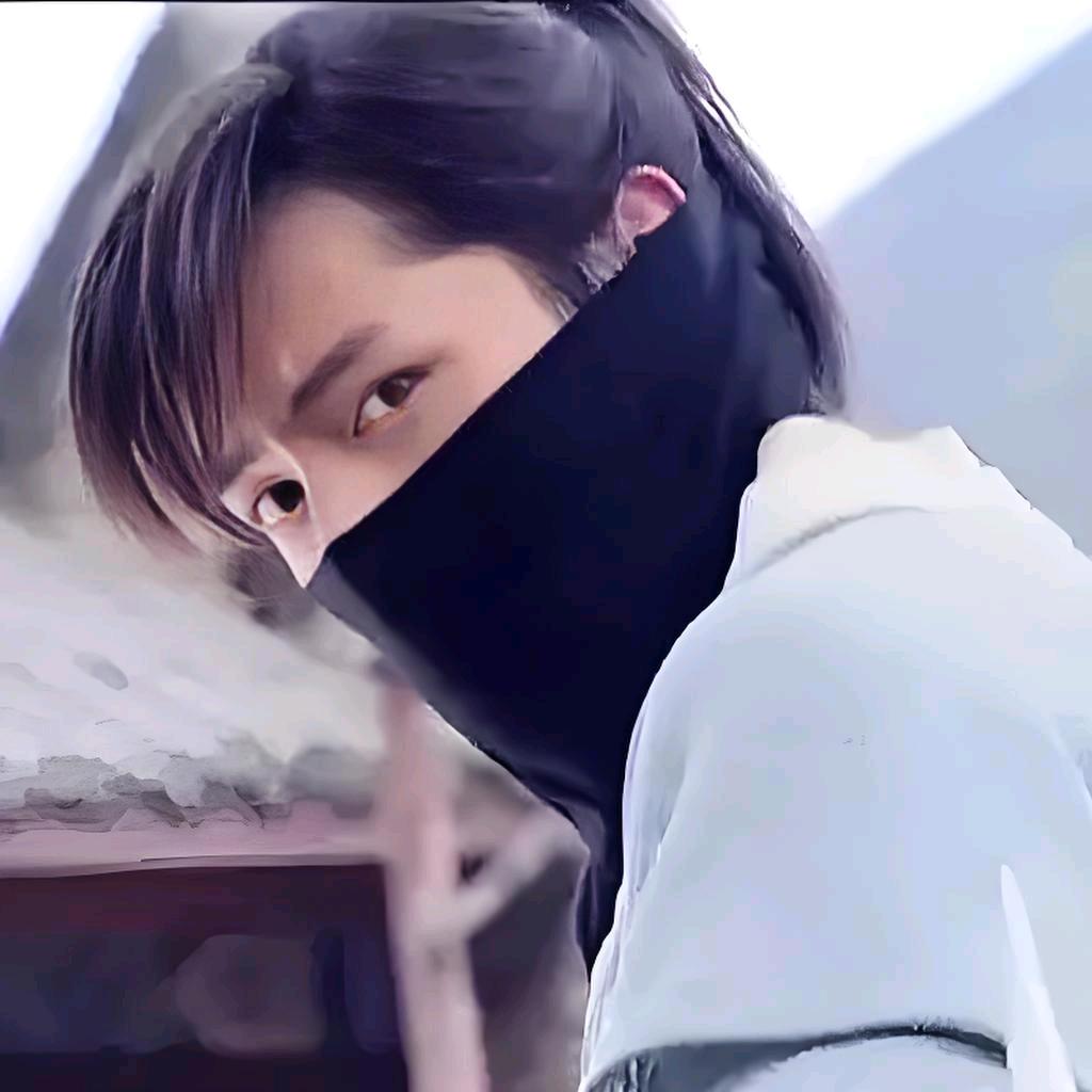 A⼃逍灬遥