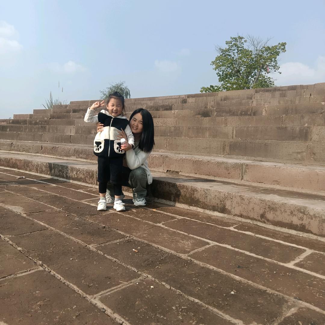 蹲墙角哭去(⌯˃̶̥̆д˂̶̥̥̥̆ ू