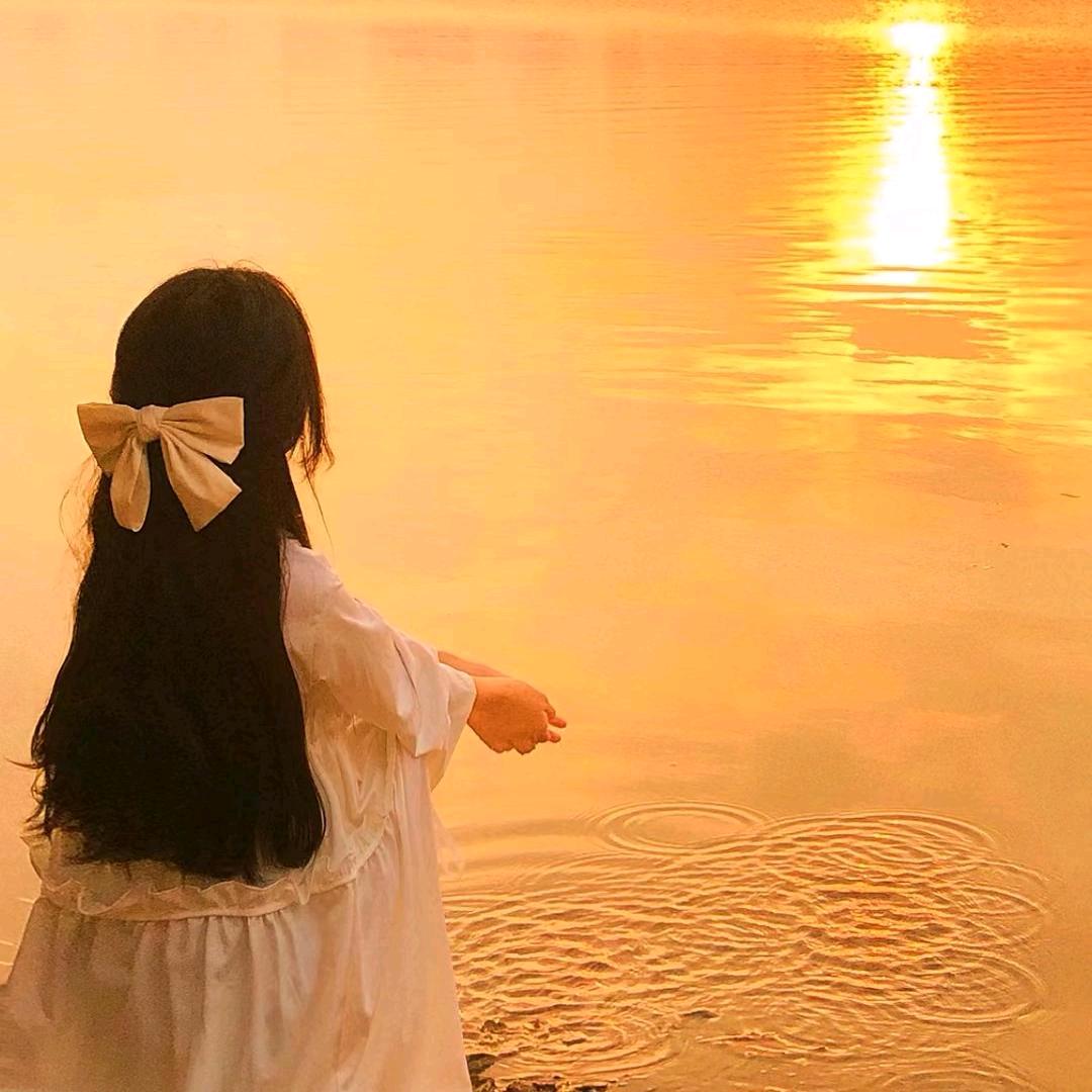 莹莹