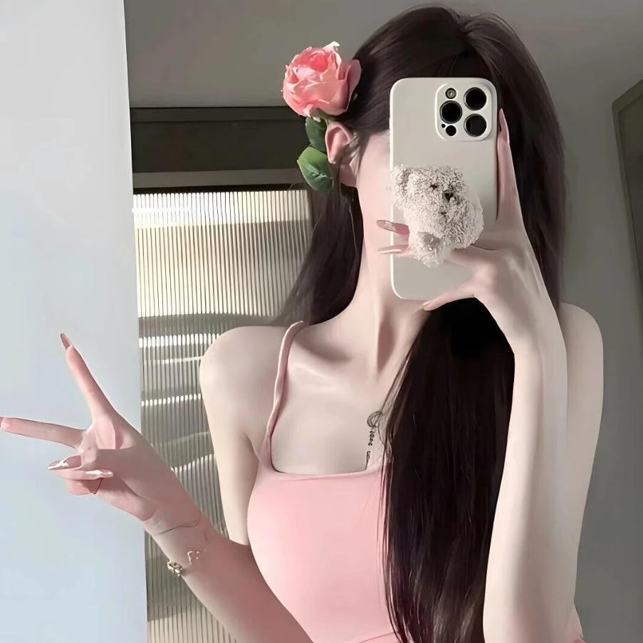 🌈香蕉你个不吶吶 ヽ。