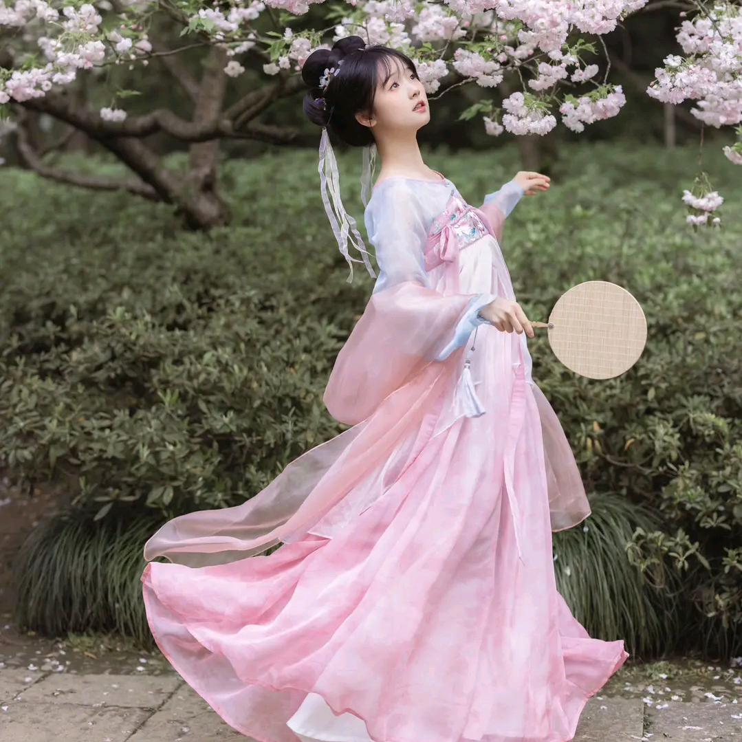 在洛阳的化妆师～～双鱼儿