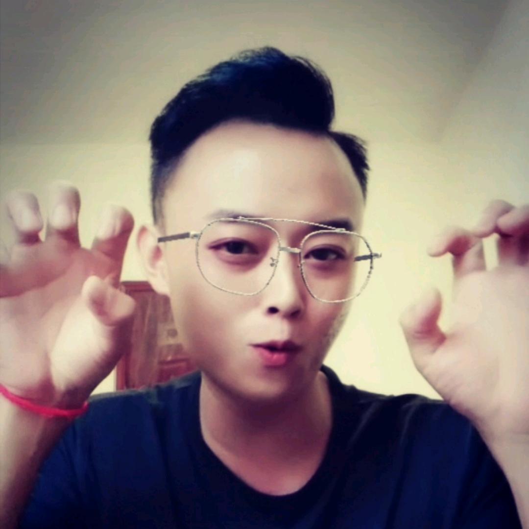 小王爷吖