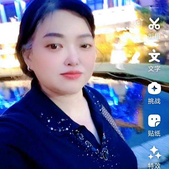 晚年姐🙏晚上11:50开播唱歌