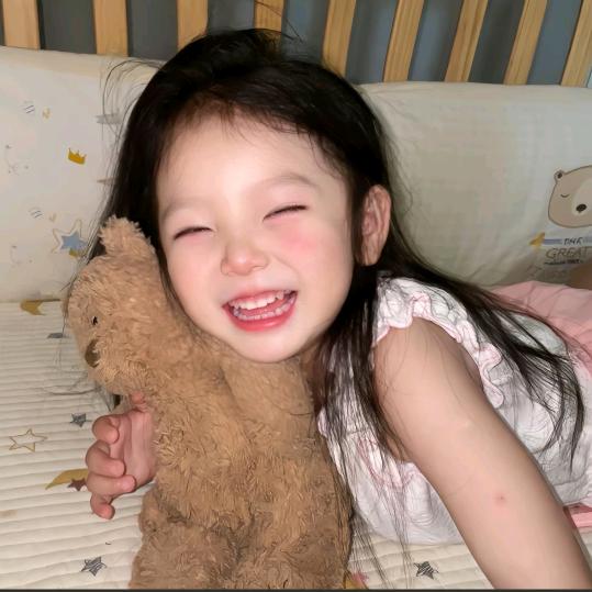 爱吃小酥肉啦头像