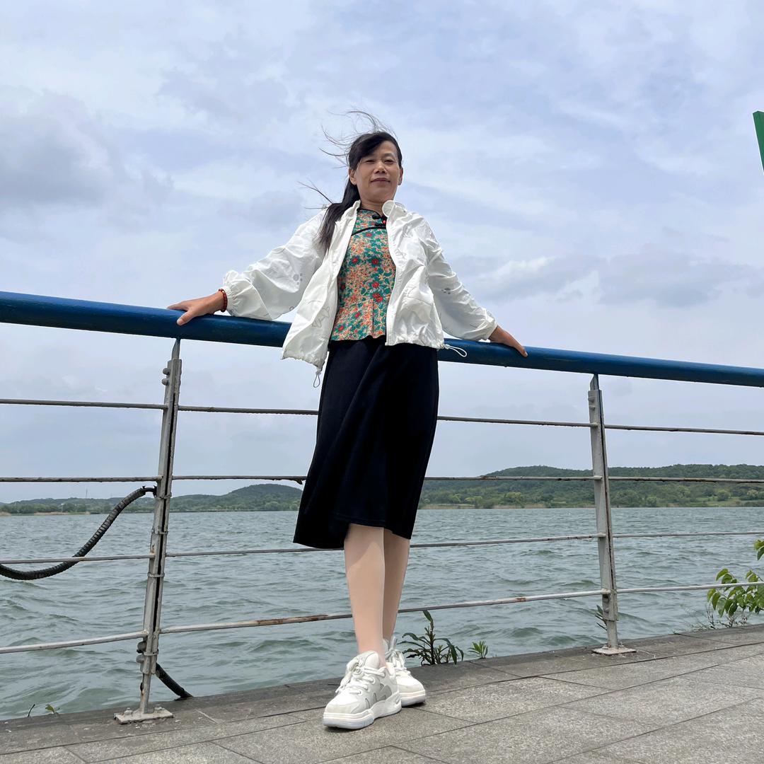 窦华
