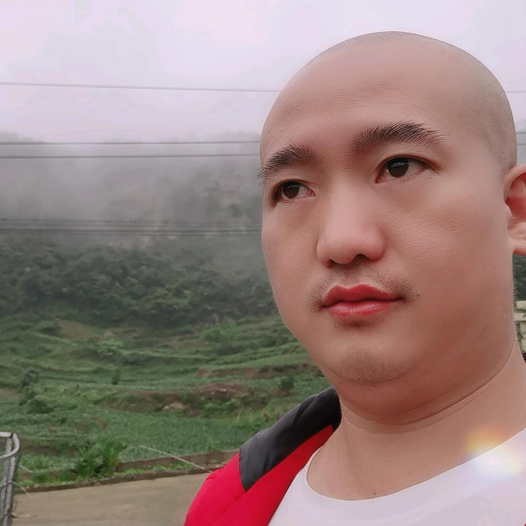 ♥(｡￫v￩｡)♥严之有李