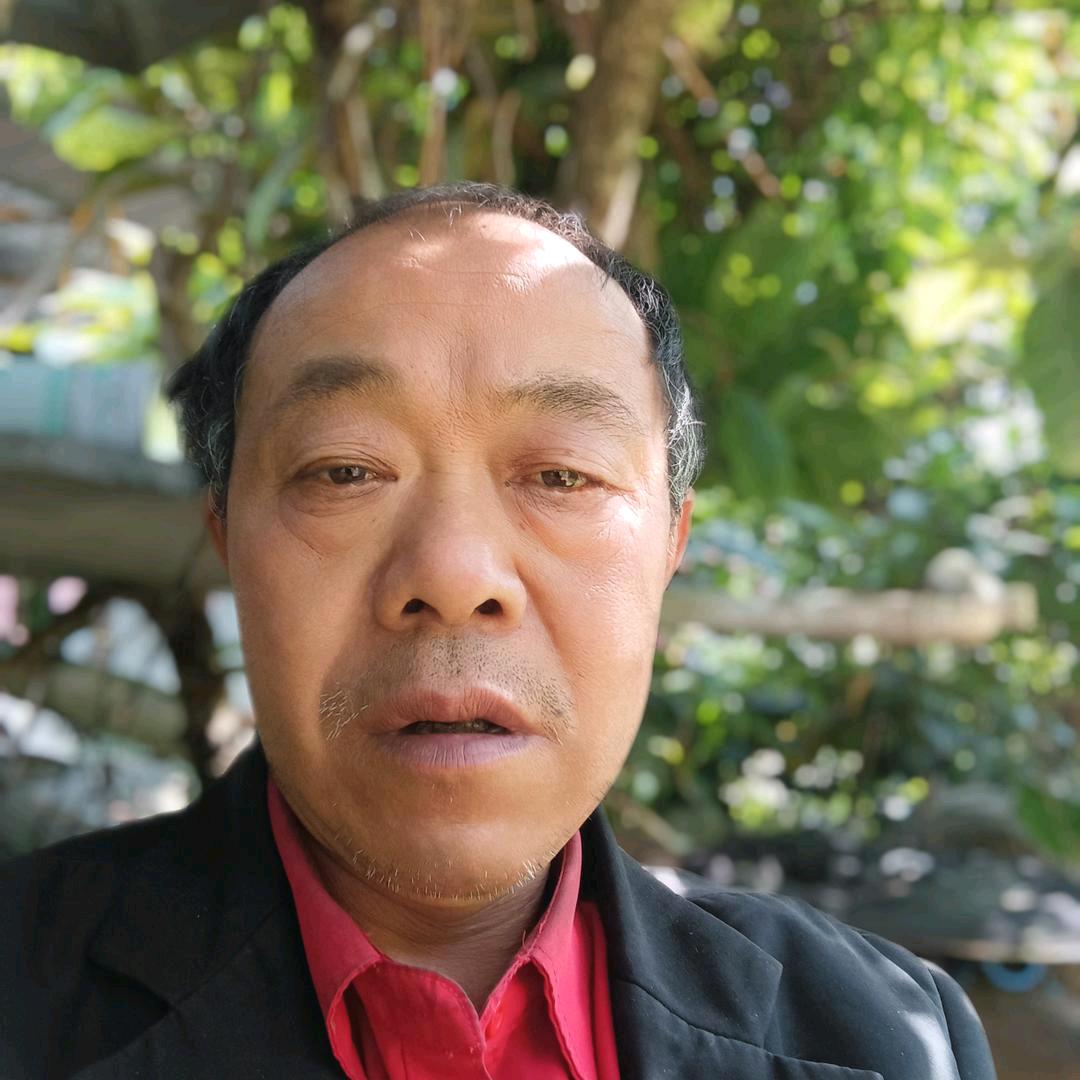 蜂蜜熊大哥