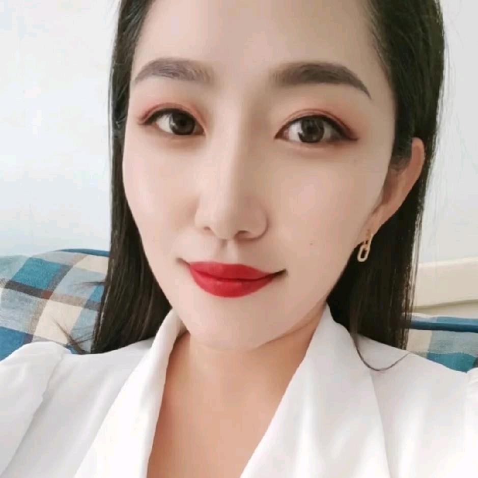 董爽•设计师