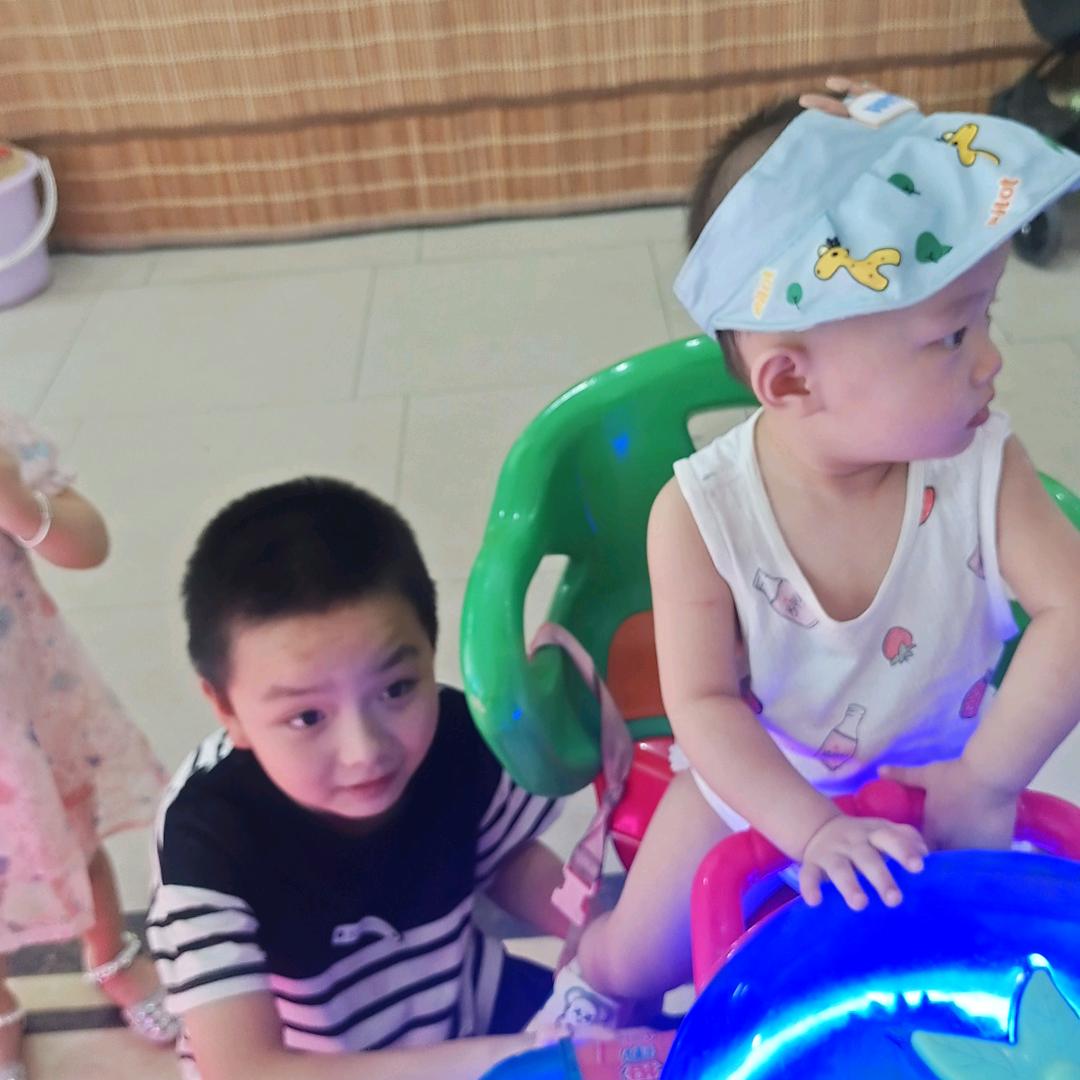 我是农村阿姨来自陕西商山阳县我是一个80