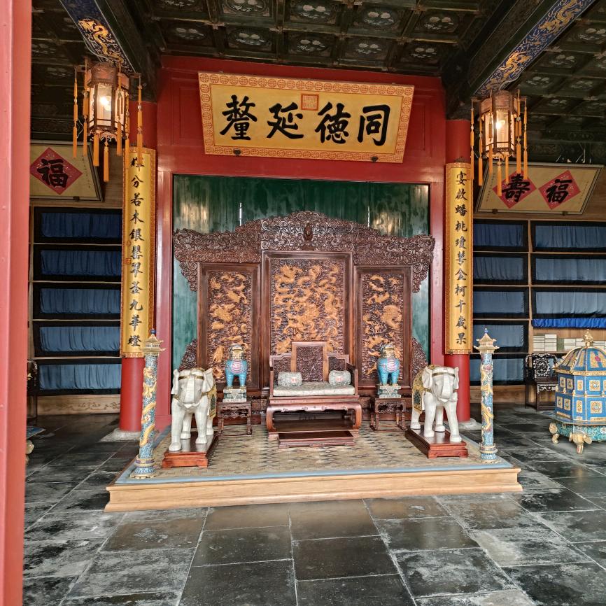 小爵爷
