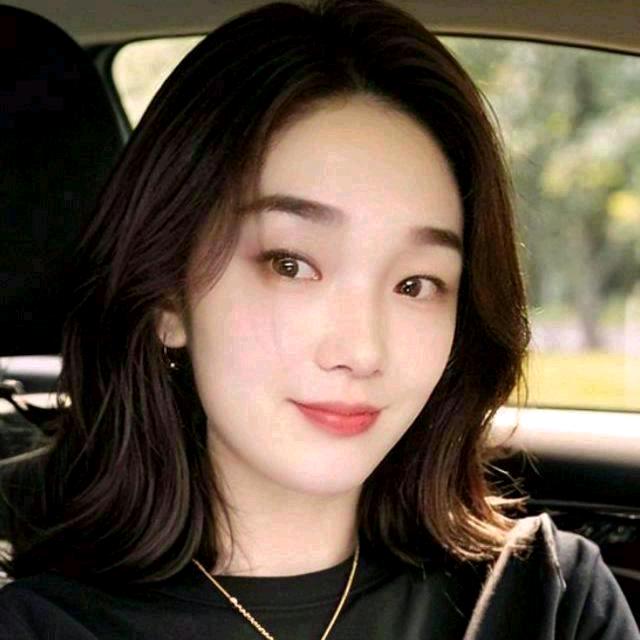 阿以莎，回族。