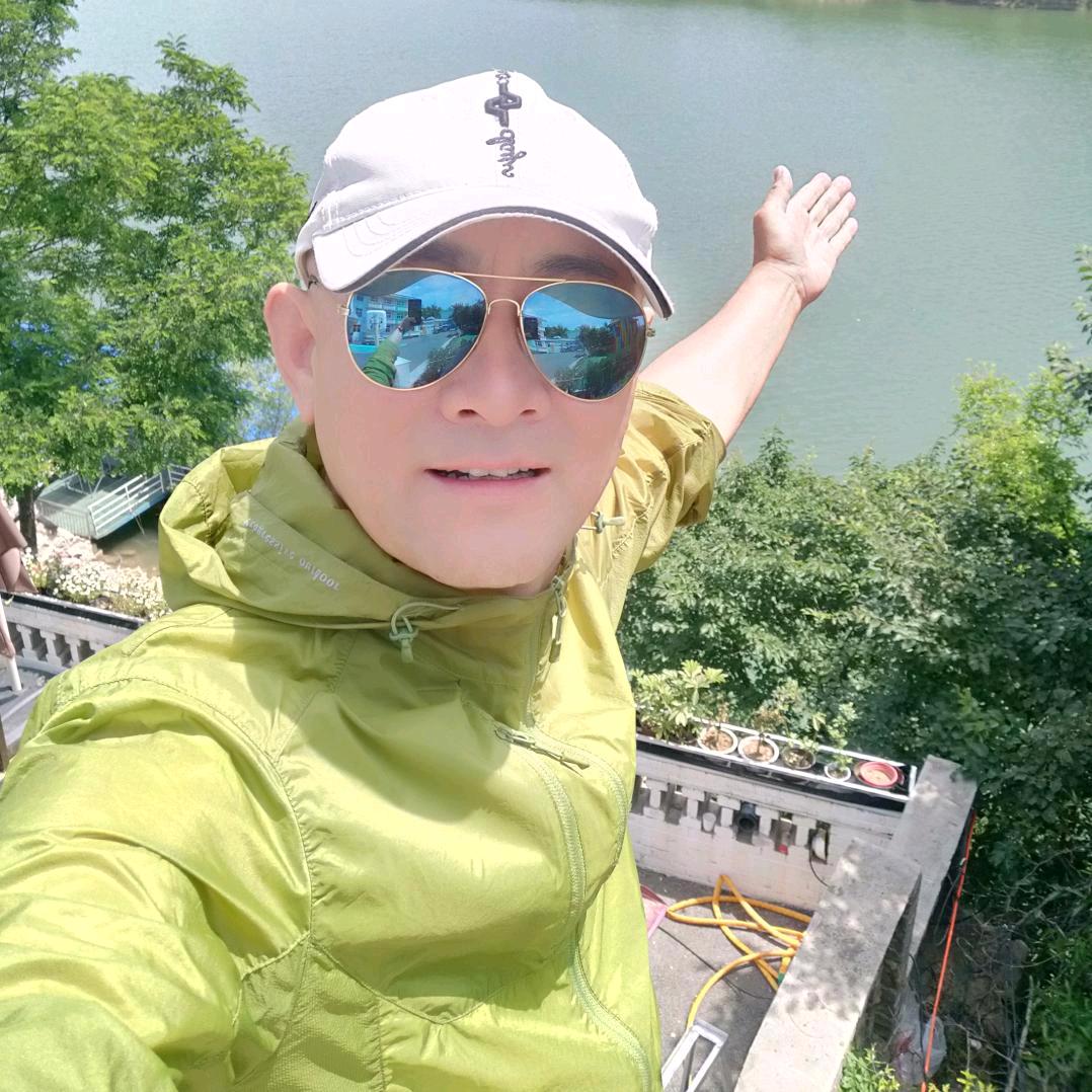 山西阳泉三哥。