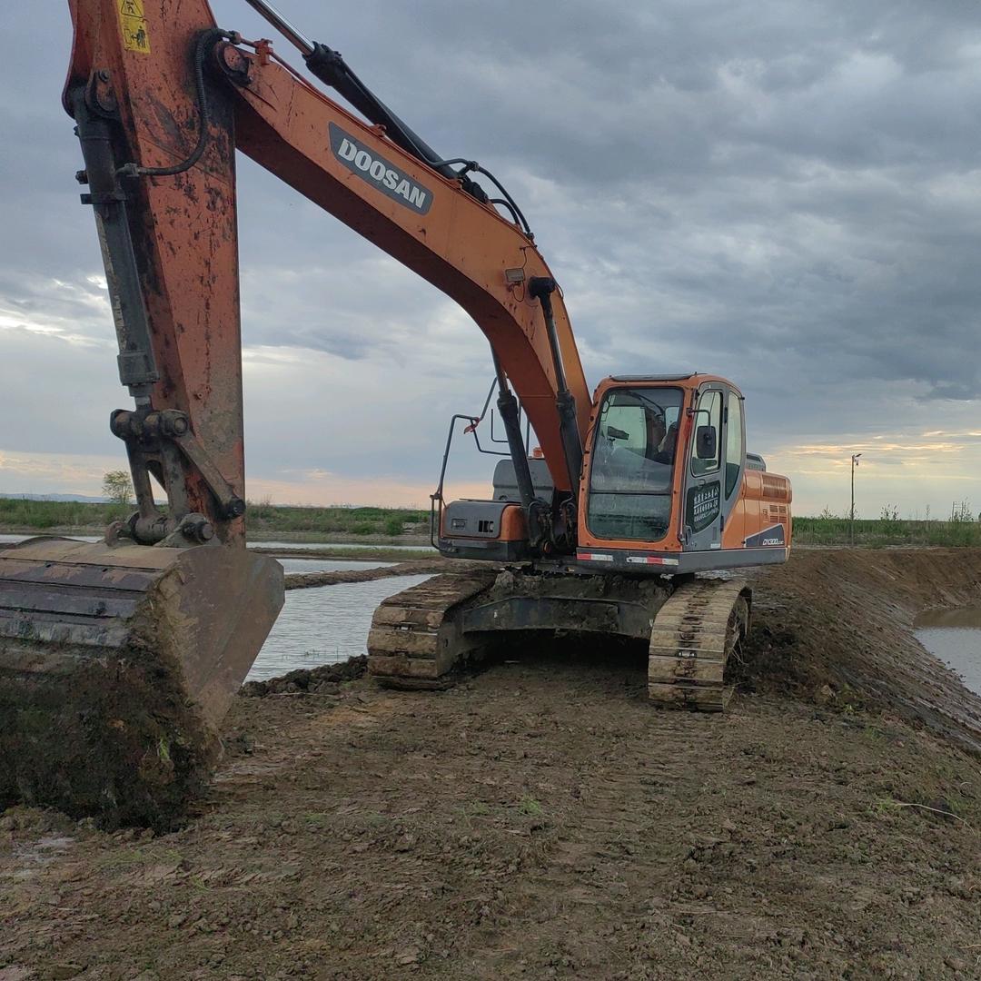 出租大中小型挖掘机