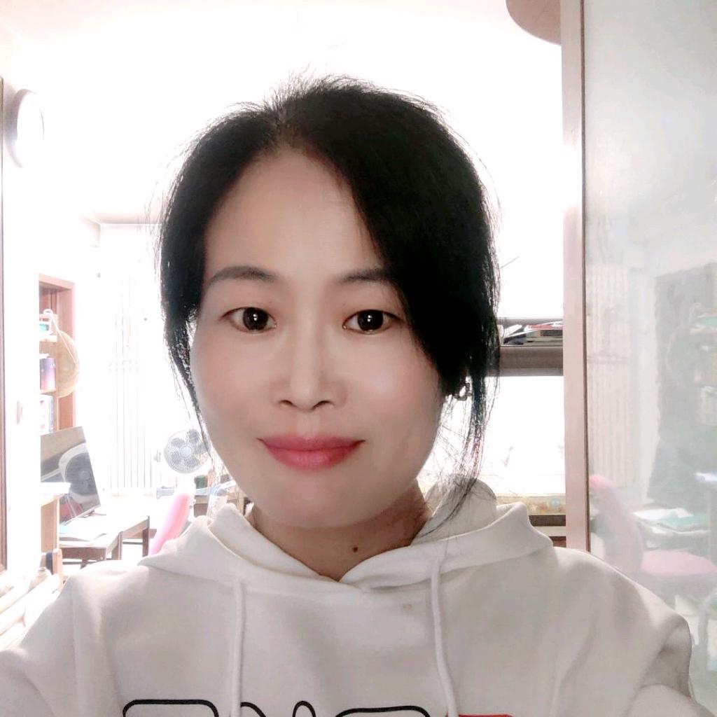 柒月